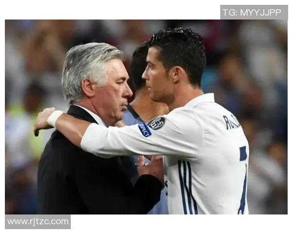 德国足球主教练抠鼻事件引发热议球迷们对此反应不一